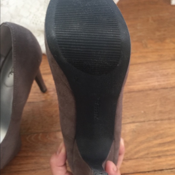 Heels ! - Picture 3 of 3